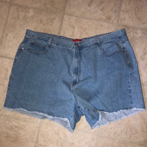 Venezia Denim Cut off Shorts Size 20 - Picture 1 of 4